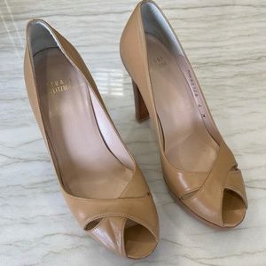 Stuart Weizmann Beige platform heels